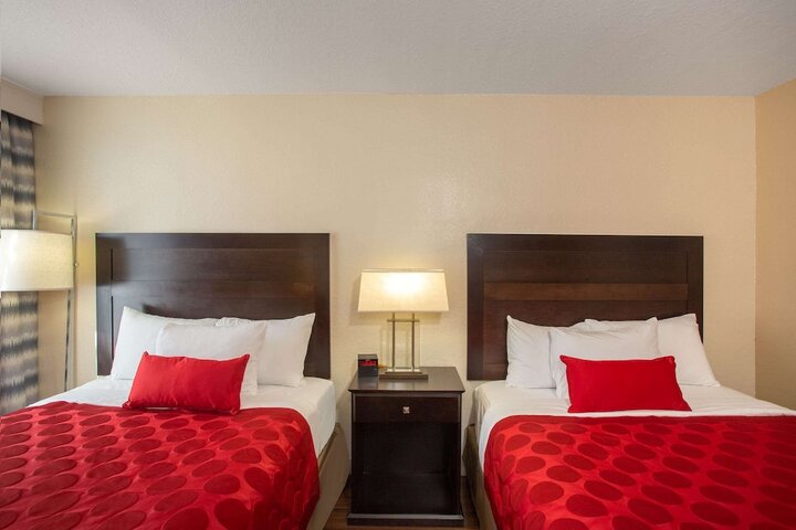 Room 34 of 44