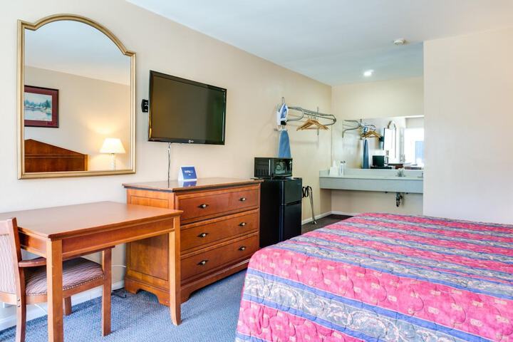 Room 43 of 89