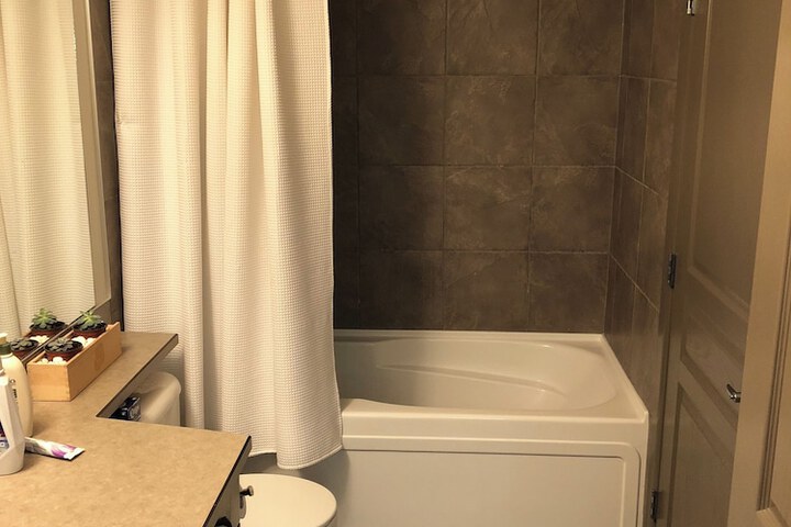 Room 16 of 30