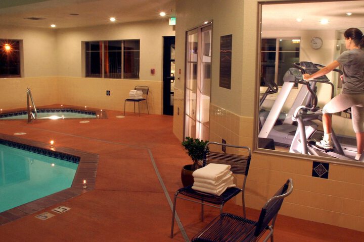 Best Western Snowcap Lodge