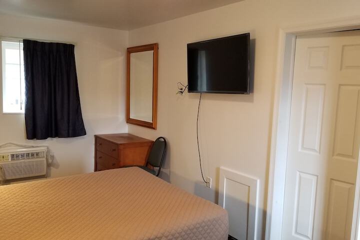 Room 12 of 22