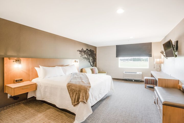 Red Sands Hotel