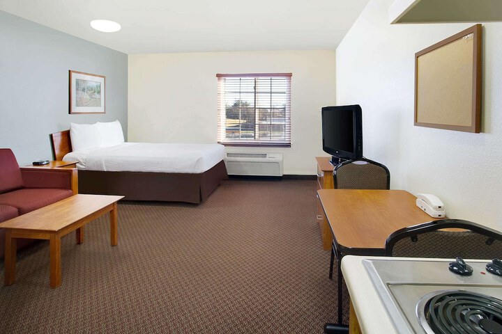 WoodSpring Suites Asheville - Biltmore West