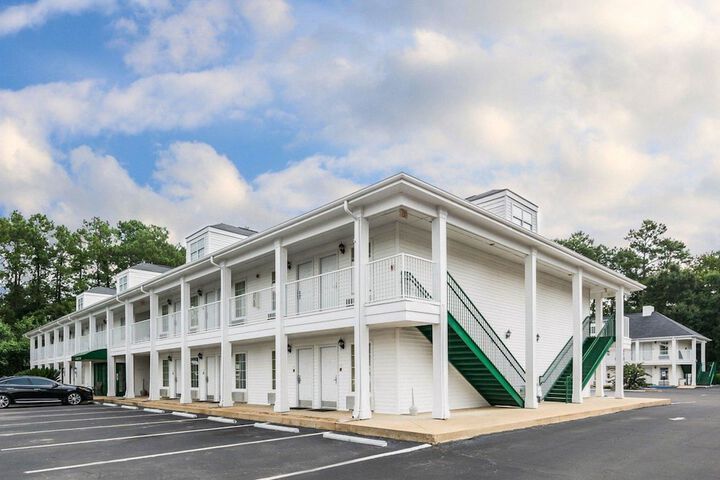 Hotel 3 of 24