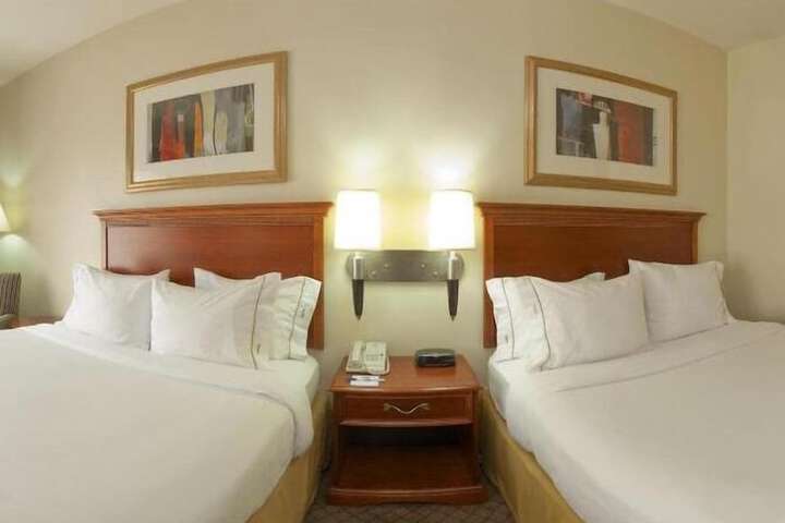 Holiday Inn Express & Suites Flowood by IHG