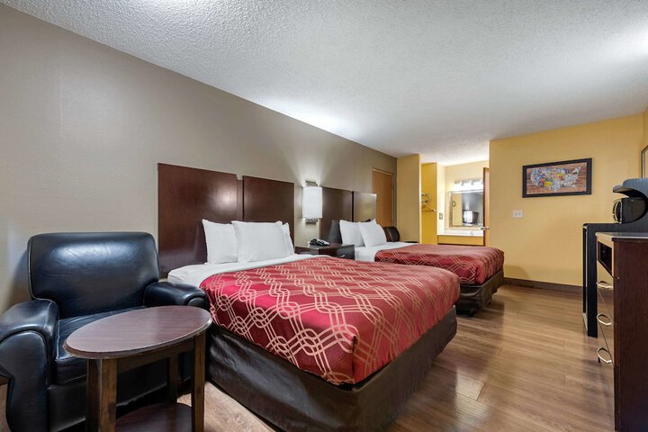 Room 13 of 25