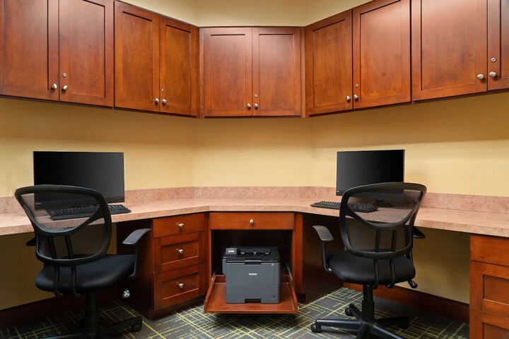 Business Center 59 of 59