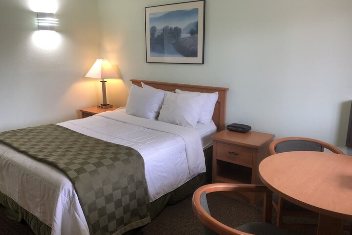 Room 18 of 23