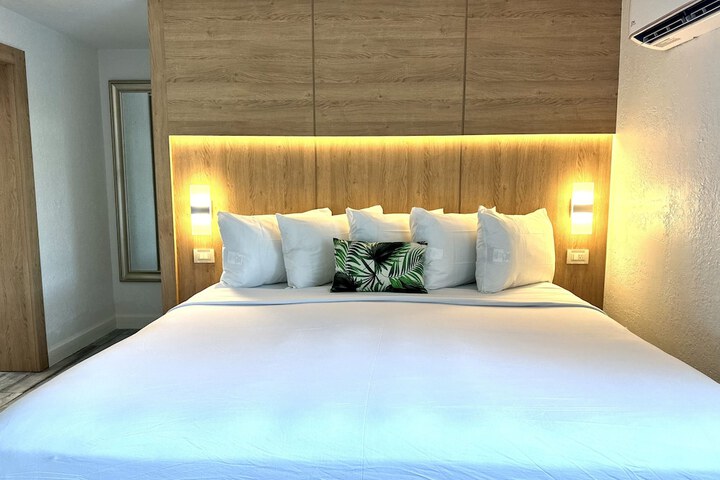 Room 33 of 88
