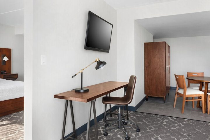 Room 16 of 29