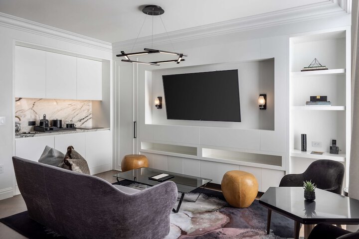 Room 52 of 68