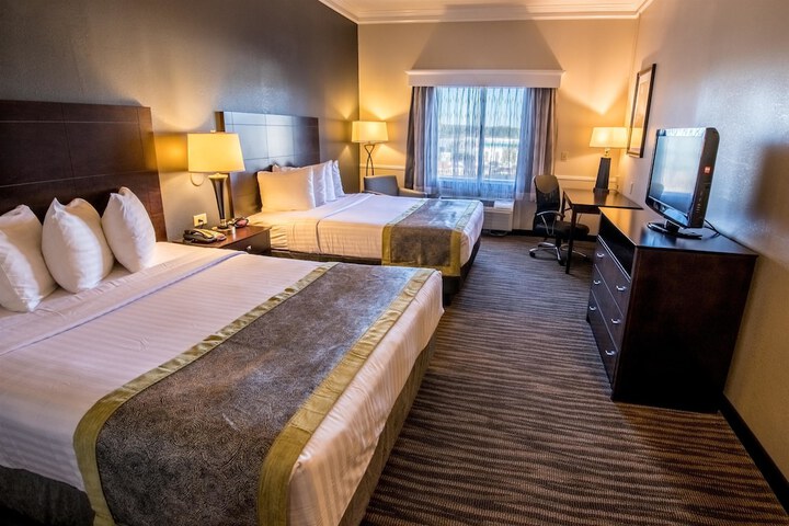 Room 13 of 16