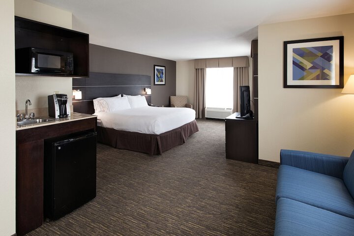 Room 21 of 37