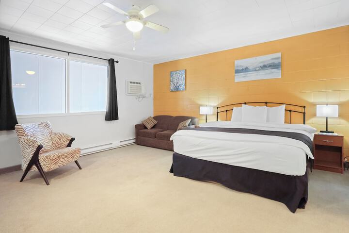 Dauphin Inn Express
