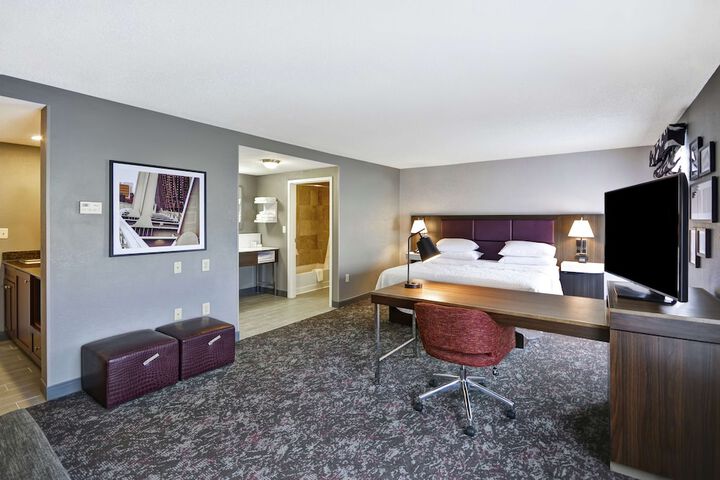 Room 21 of 43