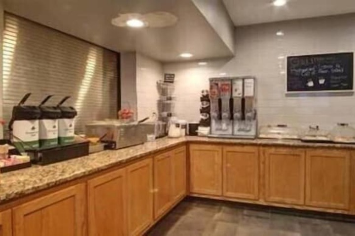 Best Western North I-25 Hotel