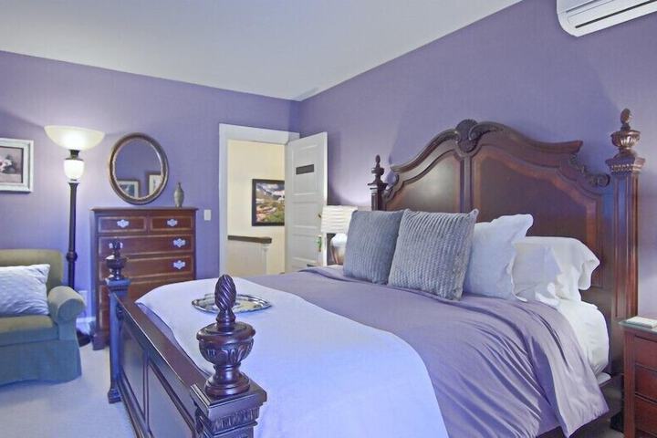 Room 18 of 23