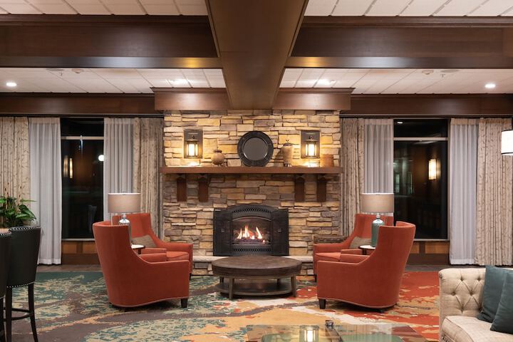 Hotel 3 of 64