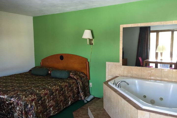 Room 17 of 17
