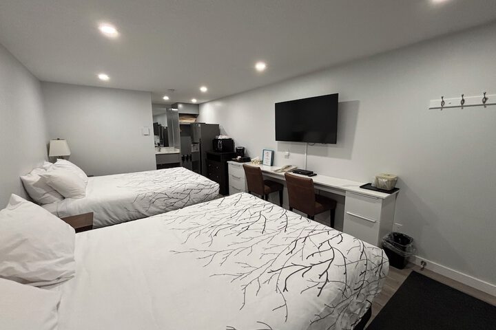 Room 21 of 28