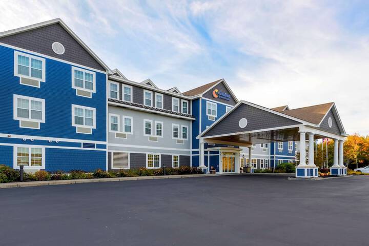 Hotel 5 of 50