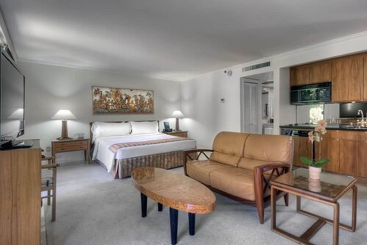 Room 19 of 48