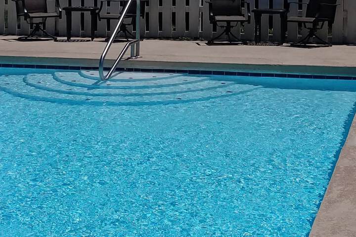 Pool 2 of 27