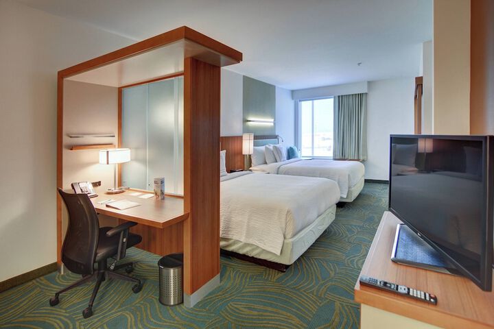 Room 15 of 25