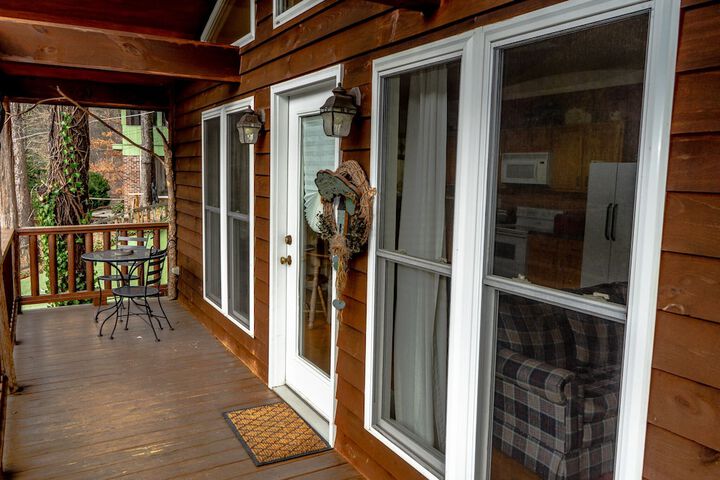 The Chimney Rock Inn & Cottages
