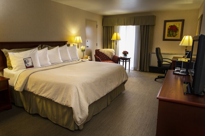 Room 11 of 36