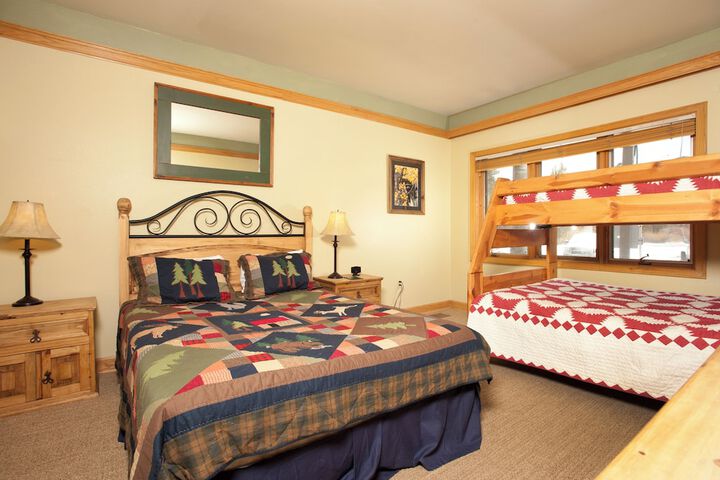 Room 43 of 72