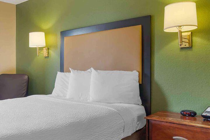 Extended Stay America Select Suites - Houston - Sugar Land
