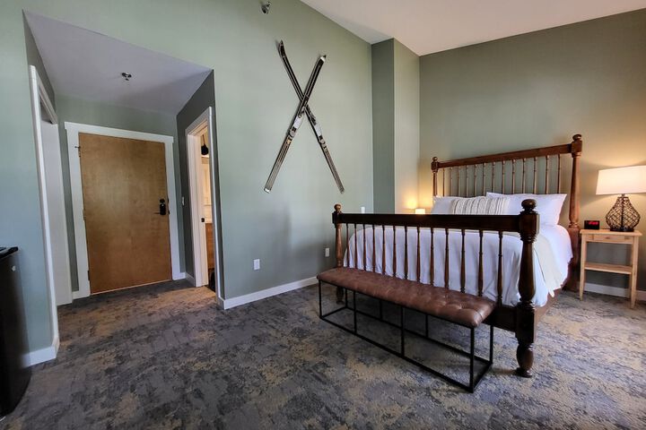 Room 30 of 58