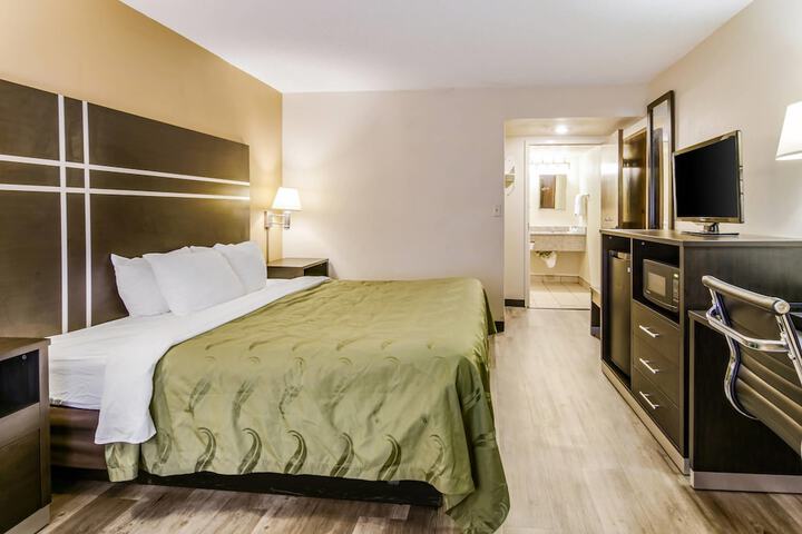 Quality Inn Stone Mountain