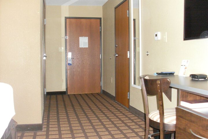 Room 16 of 45
