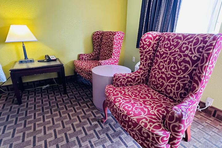 Room 7 of 17
