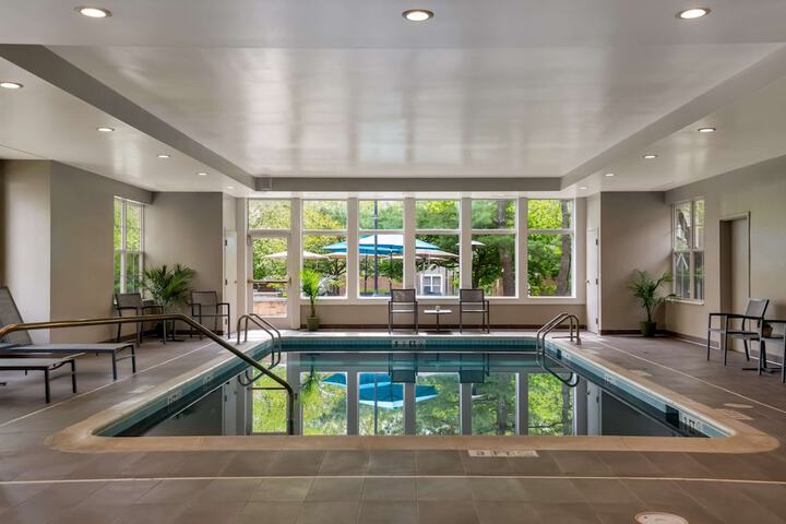 Pool 12 of 44