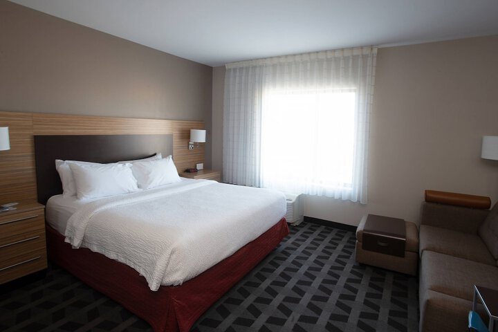 Room 34 of 41
