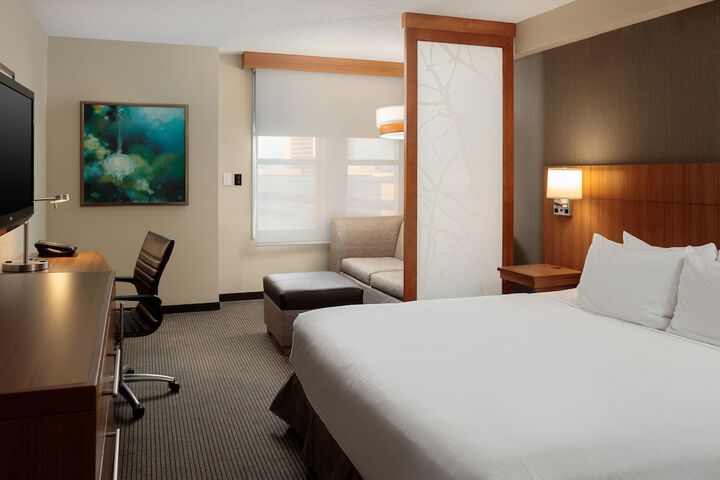 Room 16 of 34