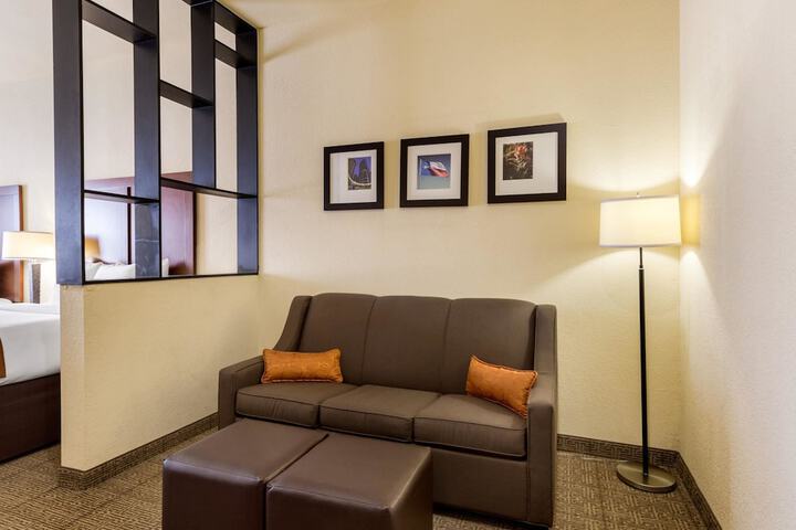 Room 18 of 27