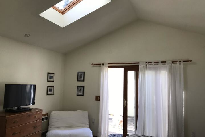 Room 52 of 74