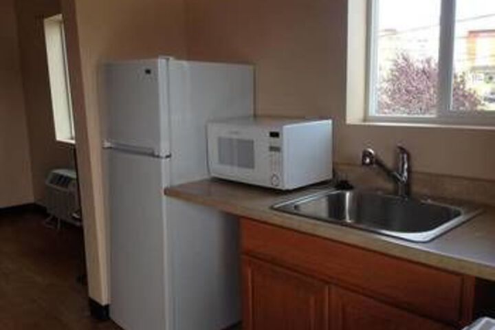 Orca Inn Suites