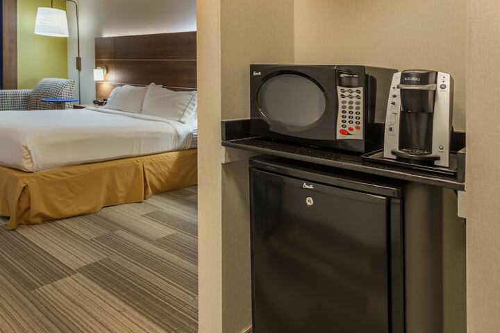 Holiday Inn Express & Suites Carson City by IHG