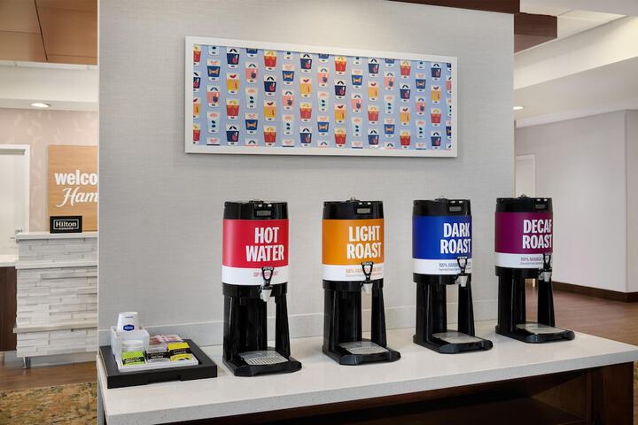 Hampton Inn & Suites Detroit / Troy