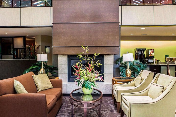 Quality Inn & Suites Peoria North