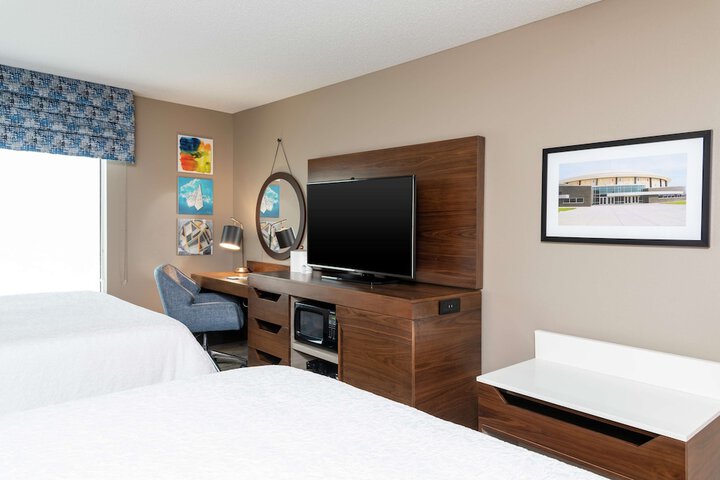 Room 16 of 48