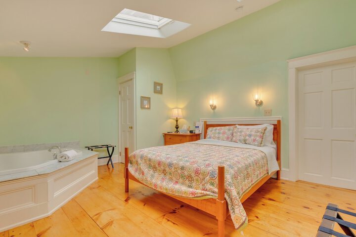 The James Place Inn B & B