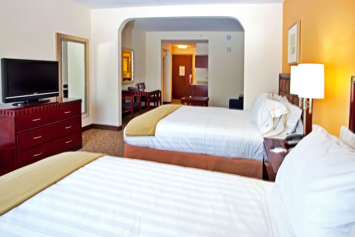 Room 19 of 33