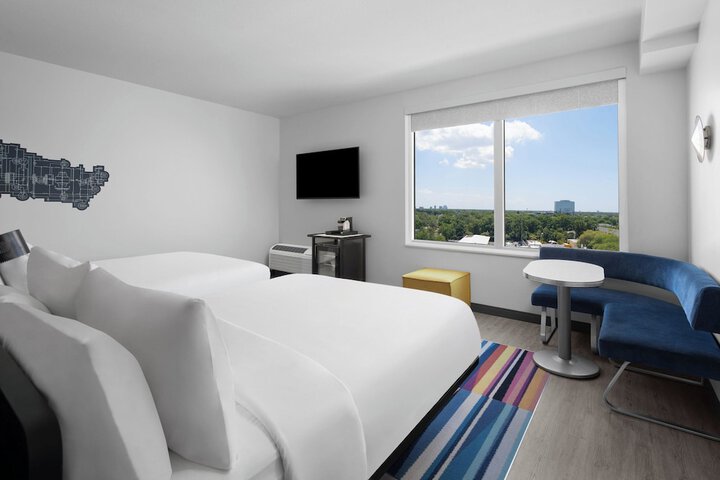 Room 15 of 38