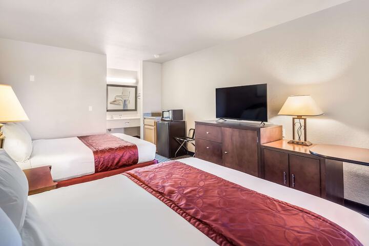 Room 34 of 53